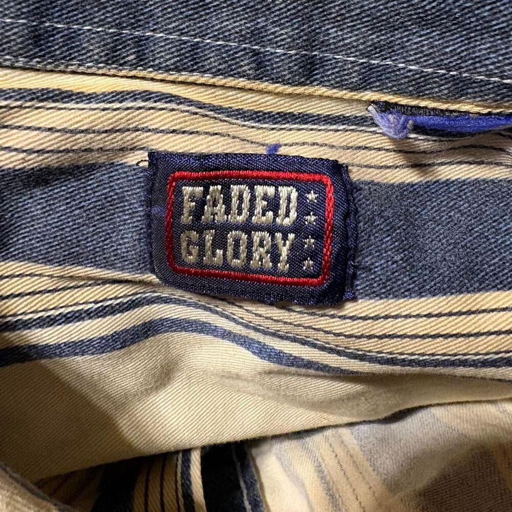 Faded-glory Men's White and Blue Shirt - Picture 3 of 8